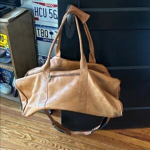 Classic Tan Leather Travel Bag